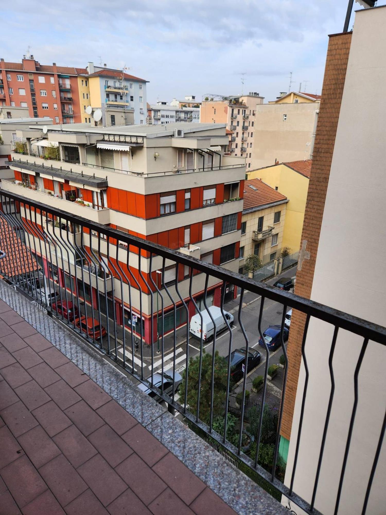 Guesthouse - Metro M1 Sesto Rondo Sesto San Giovanni Εξωτερικό φωτογραφία